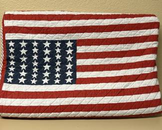 Tommy Hilfiger Queen Size American Flag Quilt