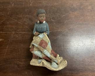 Sarah's Attic "Hattie Sitting on Chair Quilting" Figurine 1990