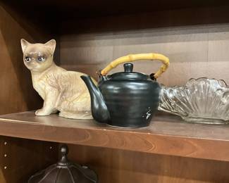 Black Oneida Teapot w/Bamboo Handle