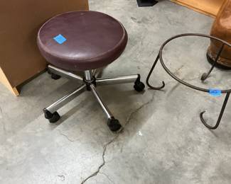 Adjustable Rolling Swivel Stool