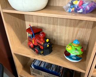 Toy Train - VTech Wobble & Learn Tree Toy