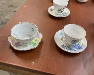 Cups & Saucers