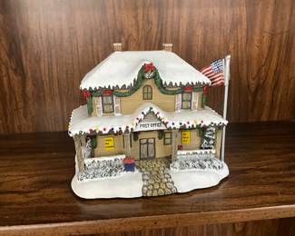 Hawthorne Village Thomas Kinkade "Village Post Office"