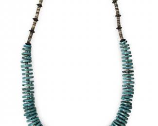 Impressive Graduated Turquoise Disk Necklace
