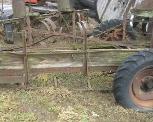 MANURE SPREADER