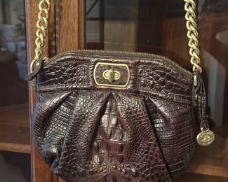 Brahmin bag
Prices not available before the sale