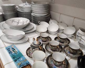 Vintage Japanese Dragonware tea cups and sugar bowl