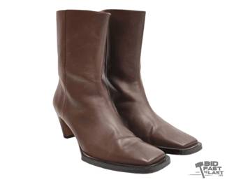 2022 FRAME Le Brooklyn Leather Booties