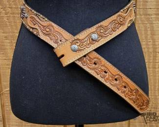 1552 34 Double K Saddlery Wild Ostrich Studded Belt