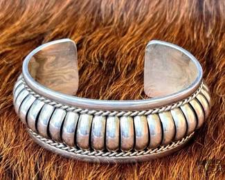 1172 Native American Sterling Silver Ribbed Cuff, 58.26g