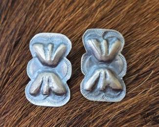 1376 Sterling Silver Bow Earrings