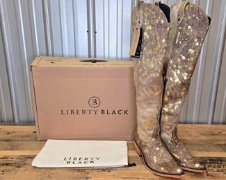 2002 NEW Liberty Black Knee High Oro Boots