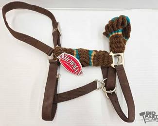 5200 NEW Showman SS102 Adjustable Mohair Wool Bronc Halter