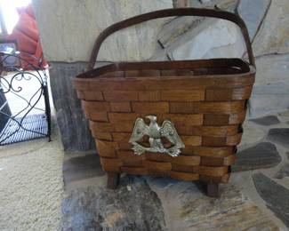 Do you know why these baskets have legs?