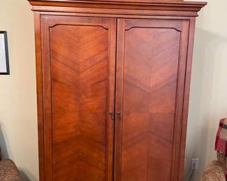 Entertainment cabinet