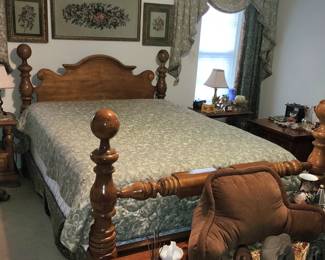 Bedroom suite (Bed, night stands, dresser, and bachelor's chest