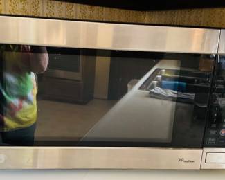 LG microwave