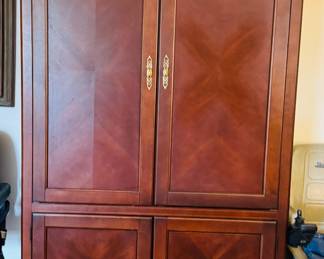 Entertainment center