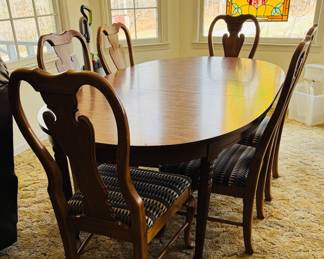 Dining table Andsix chairs