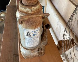 Hydronic 12 ton jack