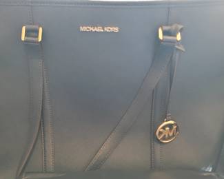 Micheal Kors purse