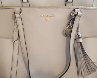 Micheal Kors Purse