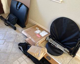 Photography equipment! Tripods, reflectors, diffusers