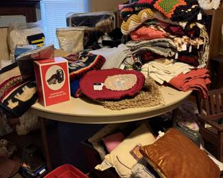 Afghans, blankets, throw pillow, placemats