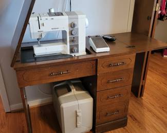 Bernia 930 Sewing Machine