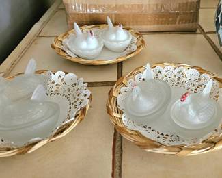 Two milk glass salts with covers and four frosted salts with covers in the form of chickens.