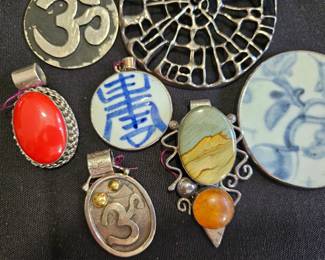 .925 pendants