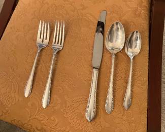 Royal Crest Sterling Silver Wildflower. 5 piece place setting for 6. 1133.7 gm