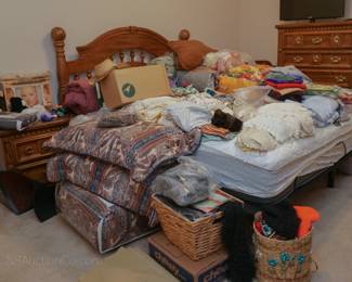 Vaughan Bassett bedroom set