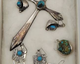 Southwestern style jewelry
