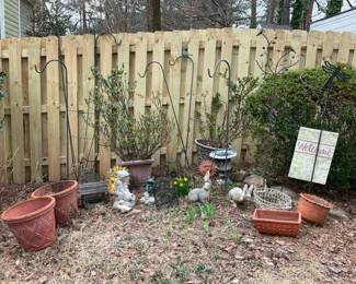 Garden Dcor and Planters 