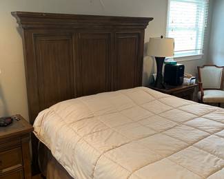 Queen size bed and mattress, 2 nightstands , matching dresser 