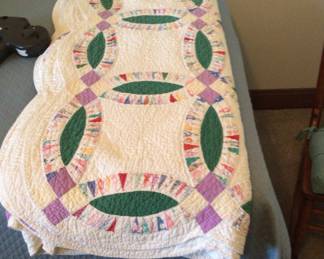 Wedding ring quilt