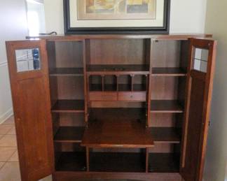 Desk all opened up. Comes with 2 keys to lock the center desk. 