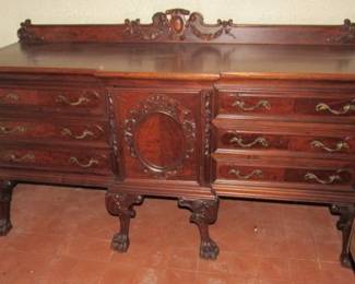 Fancy Buffet w/Claw Feet