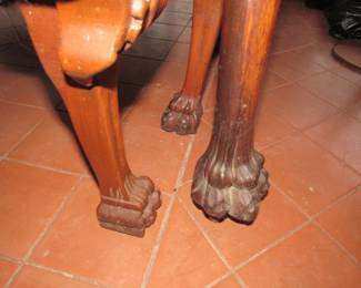 Close Up of Claw Feet