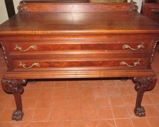 Fine Server w/Claw Feet