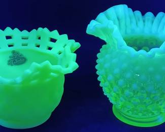 Fenton uranium glass vases
