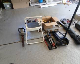 Items in the garage are also for sale too