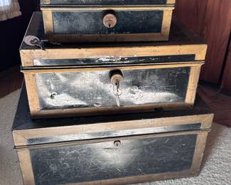 Vintage Lockboxs in all sizes.