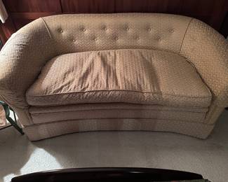 Settee...