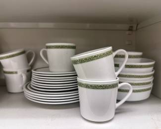Centuria set by Corning