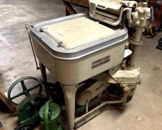 1930 Maytag Washing Machine