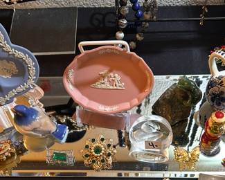 Wedgwood small dishes and miniatures