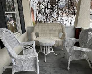 4pc White Wicker Patio Set