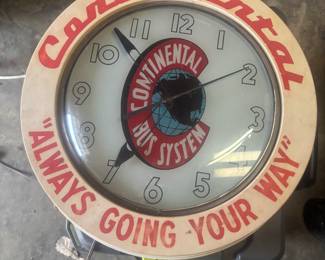 Lights up!  Works great 